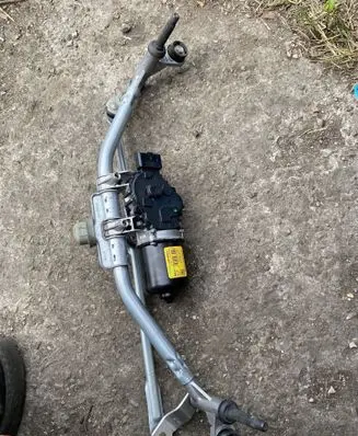Peugeot Rifter Front wiper linkage and motor W000083924