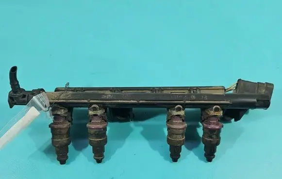 Fuel injector