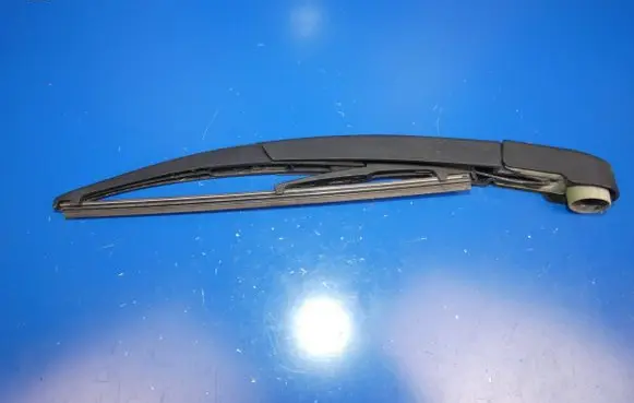 Fiat 500X Rear wiper blade arm 
