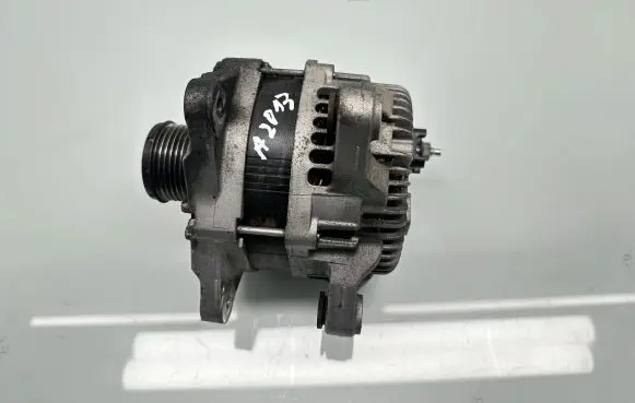 Renault Megane IV Generator/alternator A003TX1881ZE 231009036R