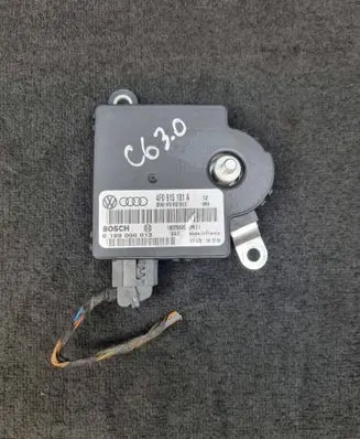 Audi A6 S6 C6 4F Power management control unit 4F0915181A 4F0910181E