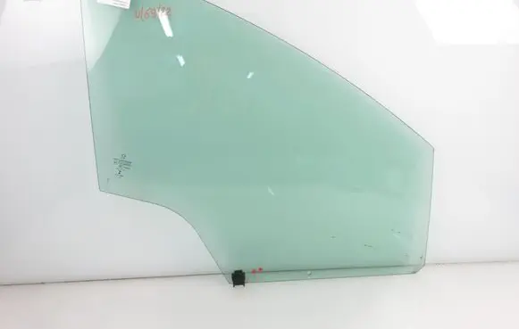 Peugeot 3008 I Front door window glass four-door 