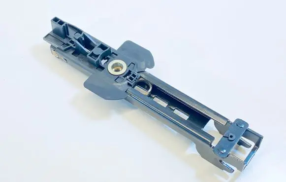 Volkswagen Touareg I Seat belt adjustment rail 7L0857819F
