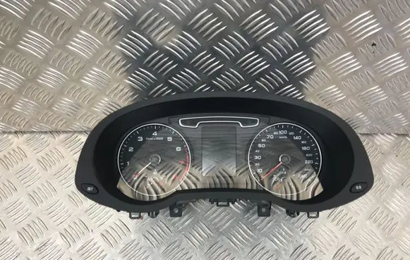 Audi Q3 8U Speedometer (instrument cluster) 8U0920930D A2C53219792