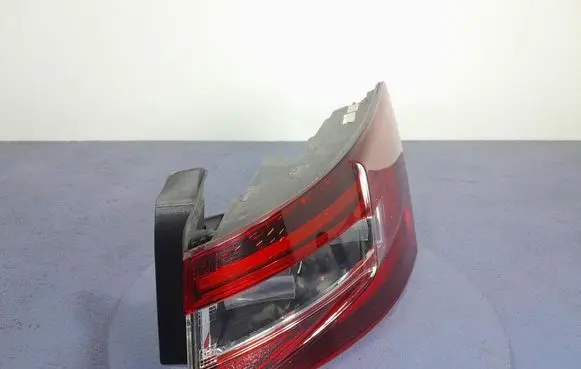 Skoda Superb B5 (3U) Rear/tail lights 3V9945208