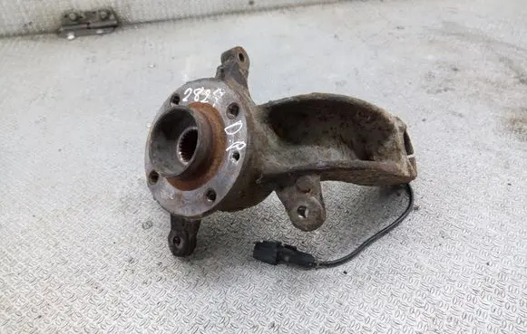 Renault Scenic II - Grand scenic II Front wheel hub spindle knuckle