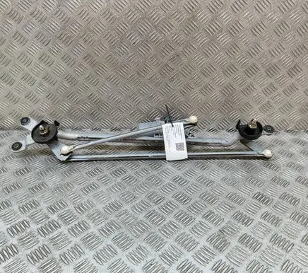 Front wiper linkage and motor