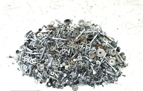 Maserati Quattroporte Nuts/bolts 