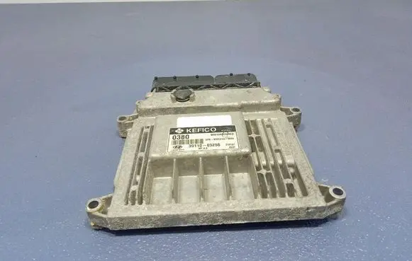 Hyundai i20 (PB PBT) Engine control unit/module ECU 3911003256