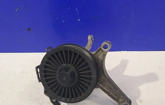 Mercedes-Benz GL X166 Alternator belt tensioner A2782340039