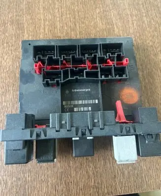 Volkswagen PASSAT B6 Comfort/convenience module 3C0937049G 01576870