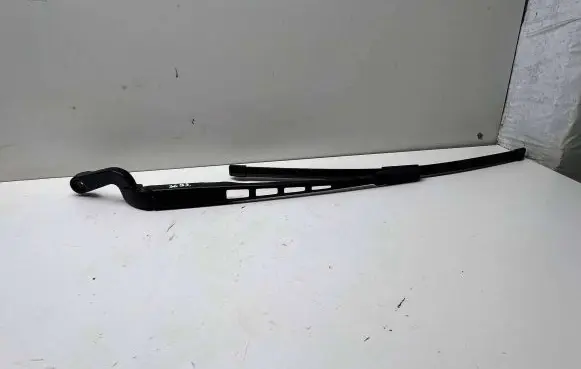 Audi A6 S6 C6 4F Front wiper blade arm 4F1955407B