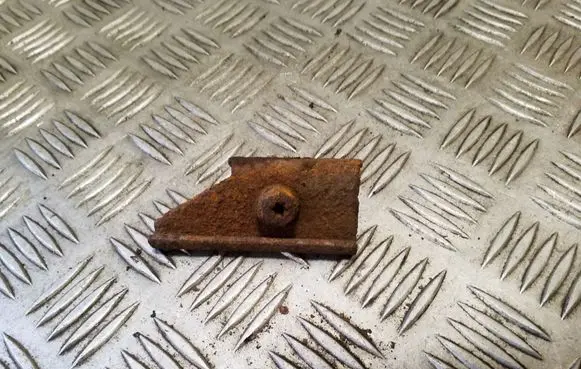 Battery bracket