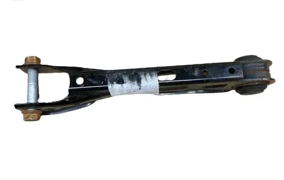 Rear control arm