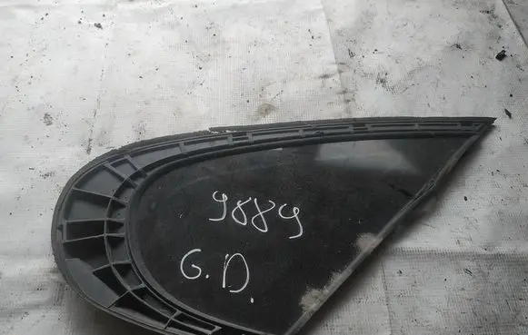 Jaguar XF Rear side window AS2