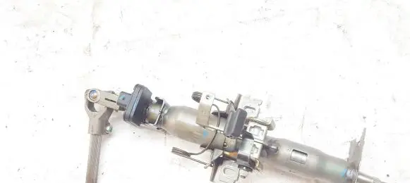 Toyota Avensis T250 Steering wheel axle