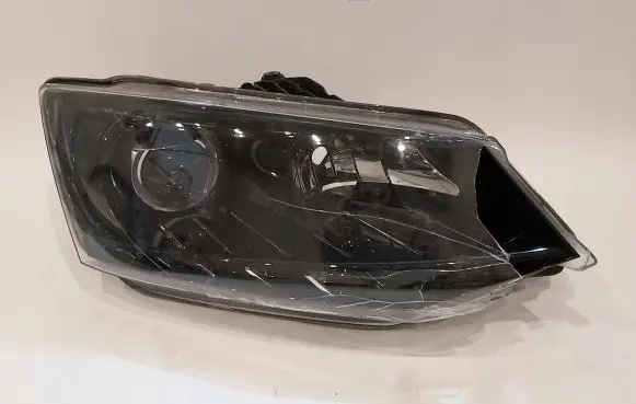 Skoda Fabia Mk3 (NJ) Headlight/headlamp 6V1941016B
