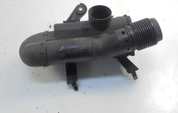 Audi 80 90 B3 Intake resonator 026129951