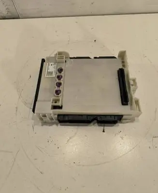 Toyota RAV 4 (XA50) Fuse box set 8273042890A 5767 0C251651