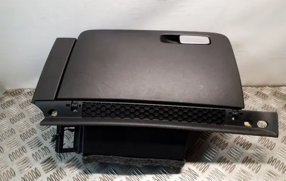 Audi A1 Glove box 8X2857035A 8X2857035