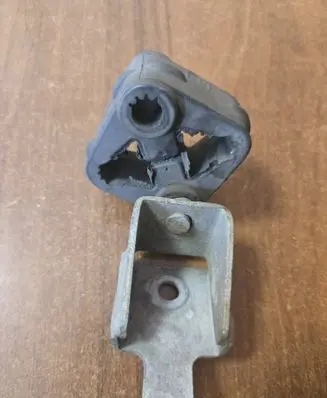 Muffler mount bracket/holder