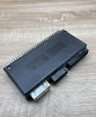 BMW 5 E39 Comfort/convenience module 8352057 5DK00704700