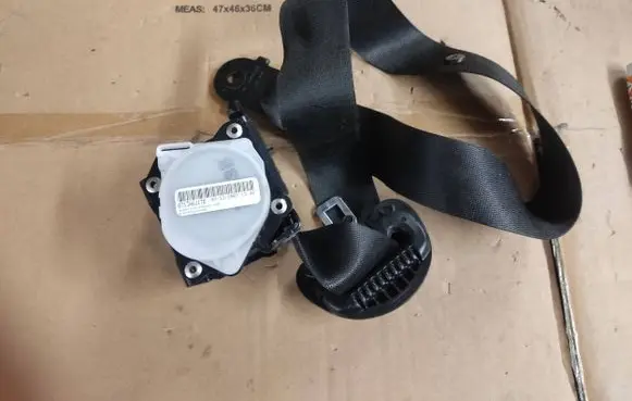 BMW X5 E70 Front seatbelt S2716104206B 07B1931P0878S
