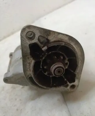 Toyota Avensis Verso Starter motor 2810064300