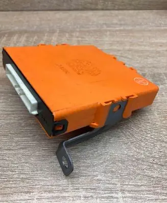 Toyota Prius (XW20) Power management control unit 8967047020 1012380161