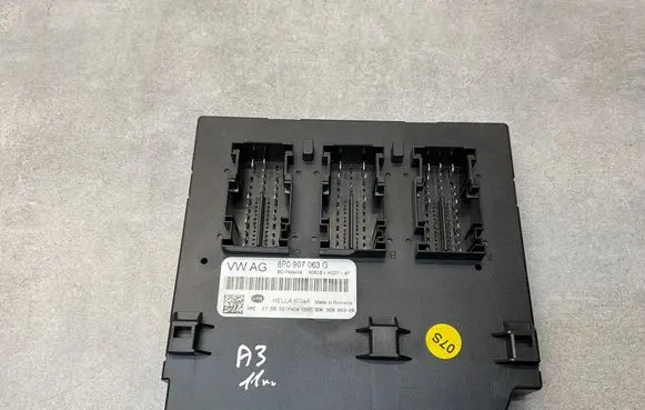Audi A3 S3 8P Comfort/convenience module 8P0907063G