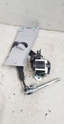 Hyundai Tucson TL Front seatbelt 88820D7200 635291500B 643061300A
