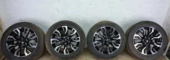Mitsubishi Outlander R18 alloy rim 