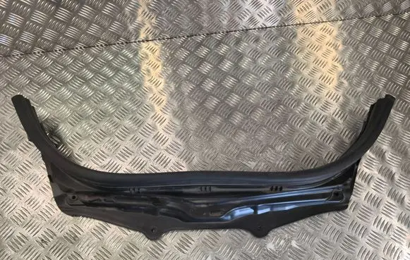 BMW 5 G30 G31 G38 Other engine bay part 7340207
