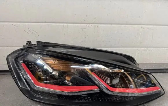 Volkswagen Golf VII Headlight/headlamp 5G1941082A