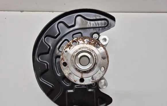 Volkswagen Golf VIII Front wheel hub spindle knuckle 5WA407258A