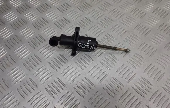 Skoda Octavia Mk1 (1U) Clutch slave cylinder 1J1721388A