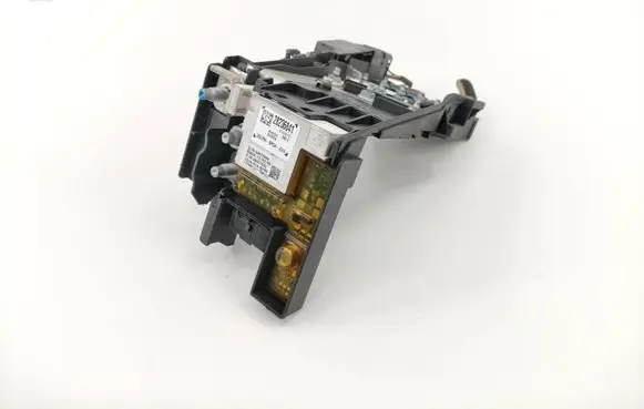 Peugeot 308 Fuse module 28236841