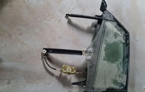 Audi A6 S6 C6 4F Rear door window regulator with motor 4F0839462