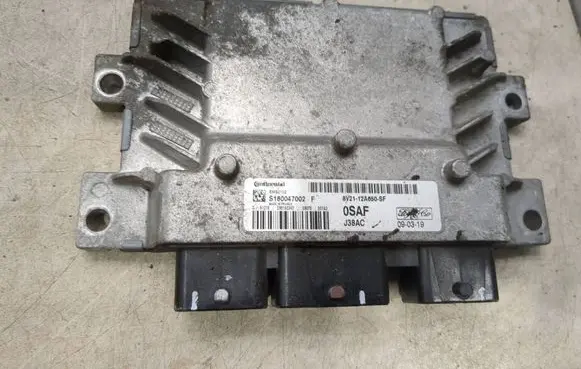 Ford Fiesta Engine control unit/module S180047002F 8V2112A650SF