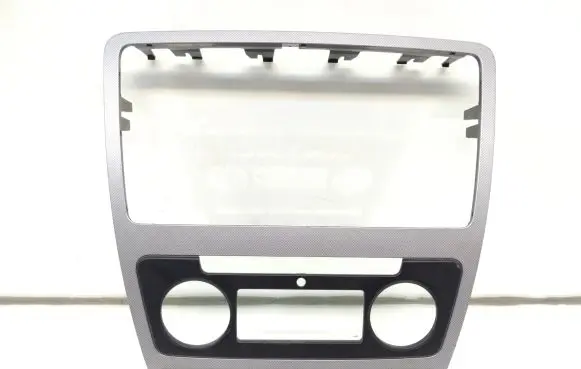 Skoda Octavia Mk2 (1Z) Radio/GPS head unit trim 