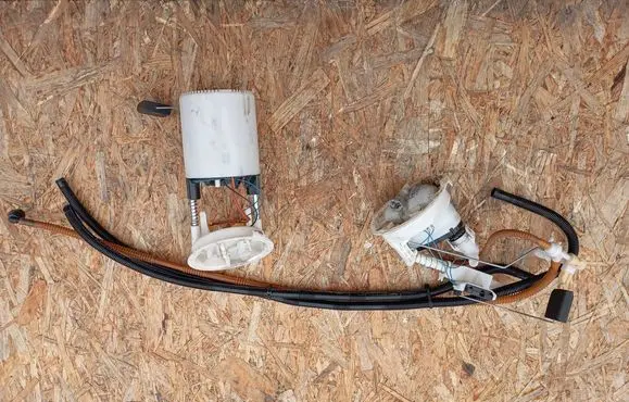 BMW 1 E81 E87 In-tank fuel pump 7197073 7162394
