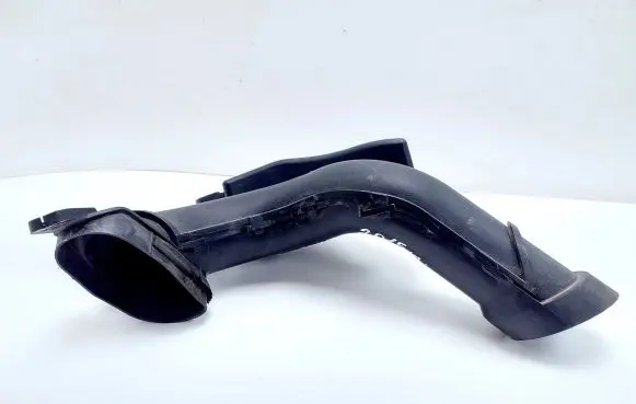 Nissan Pulsar Air intake duct part 3ZU0B