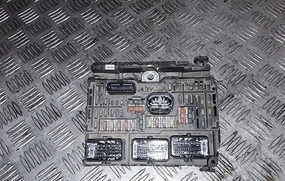 Citroen C6 Fuse module bsml0200 9661682680