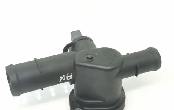 Audi A3 S3 A3 Sportback 8P Engine coolant pipe/hose 06A121133 06A919501