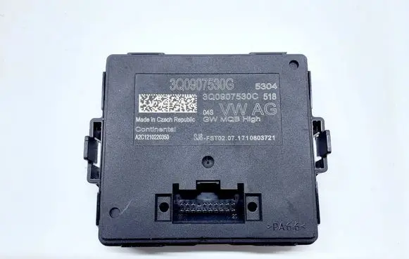 Volkswagen PASSAT B8 Gateway control module 3Q0907530G