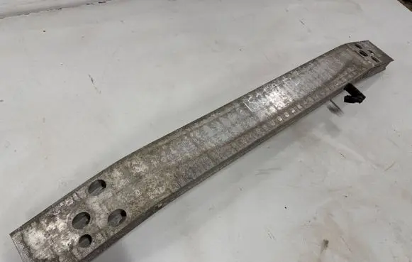 Lexus IS 220D-250-350 Front bumper cross member