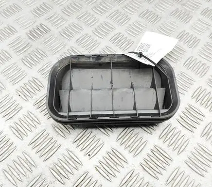 Aston Martin DB9 Quarter panel pressure vent 6G33A019K51AA