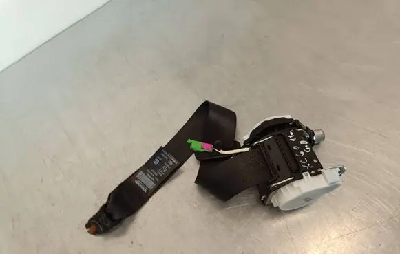 Volvo XC60 Rear seatbelt 39818864 040979 34147755