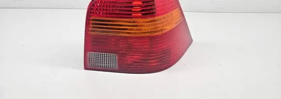 Volkswagen Golf IV Rear/tail lights 1J6945257 37740719 LPS662