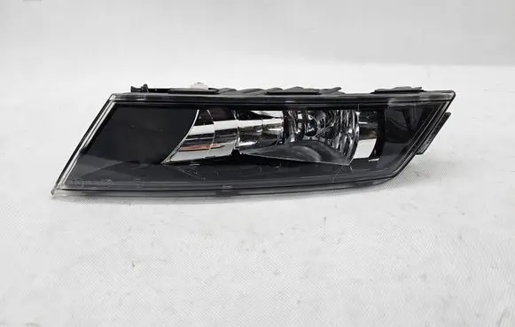 Skoda Superb B8 (3V) Front fog light 3V0941700